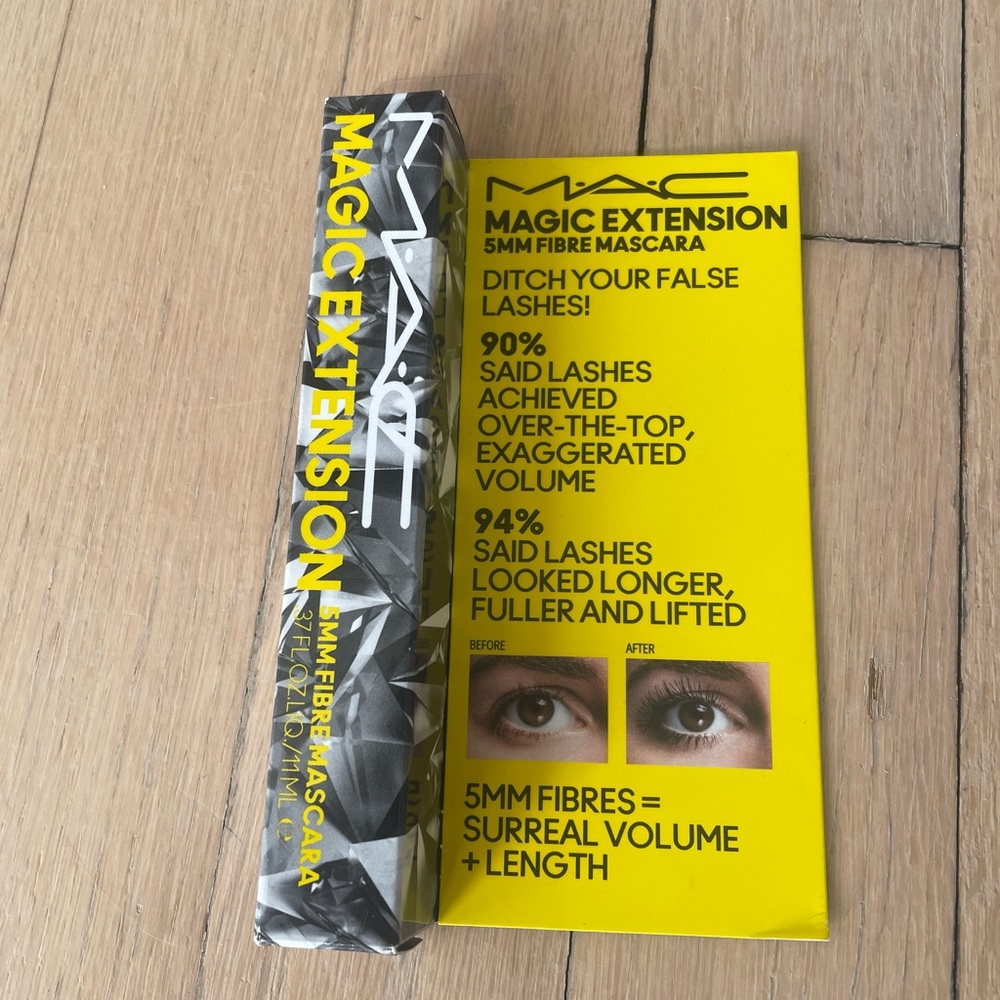 ⭐️Host pick ⭐️ NEW IN BOX MAC MAGIC EXTENSION 5MM FIBRE MASCARA